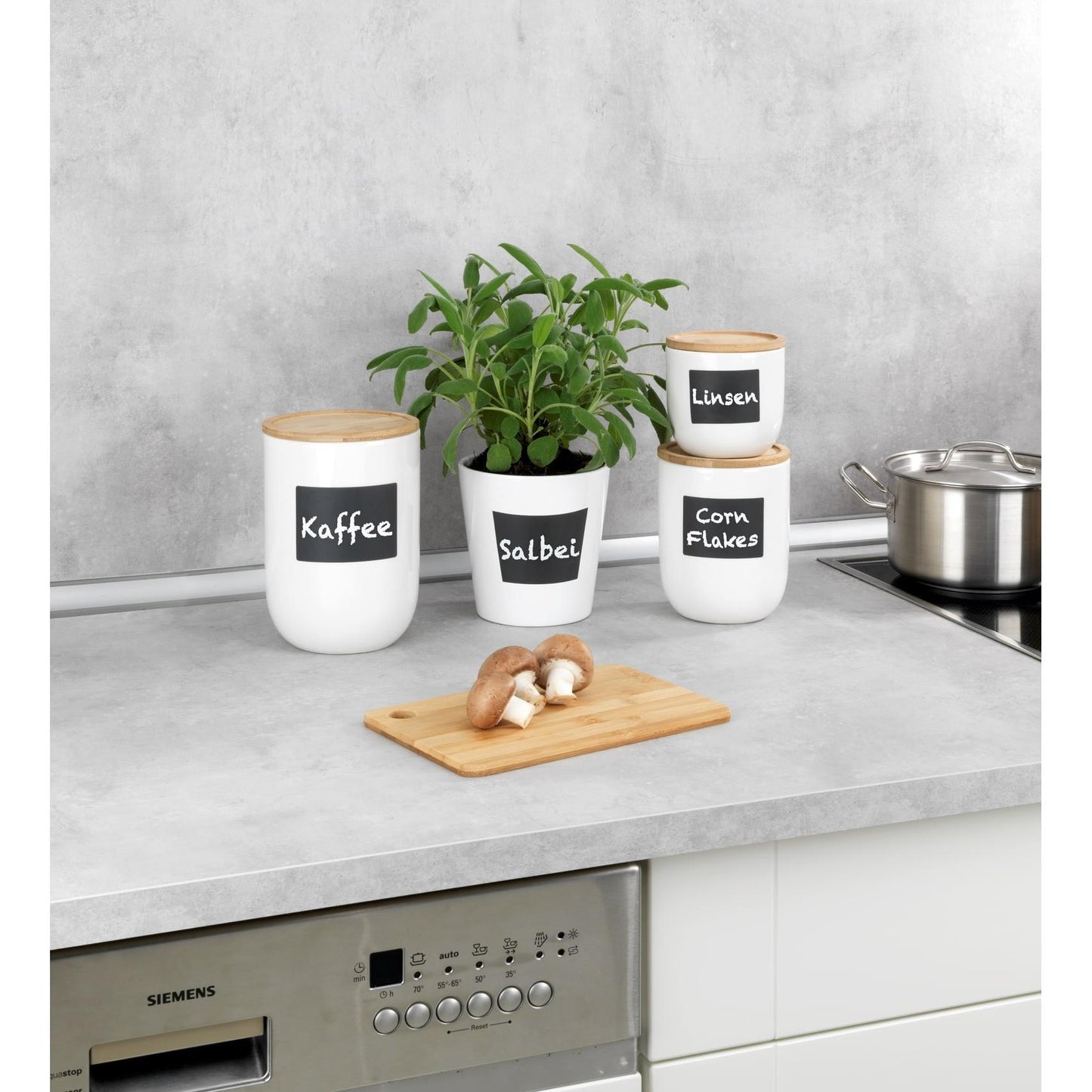 Waia jar with lid and writing area 0.8 litres