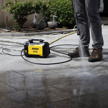 Ultimate Lite 011E-V23 Garland Compact Pressure Washer