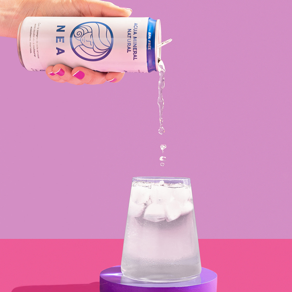 Naturalna woda mineralna w puszce NEA 330 ml