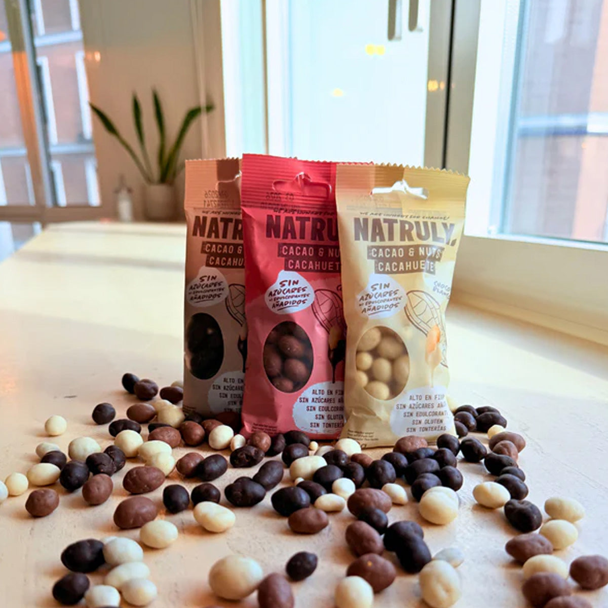 Cacao&Nuts Mjölkchoklad, Natruly, 50 g