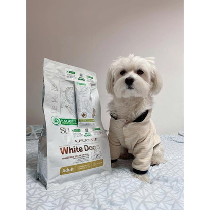 Nature's Protection White Dog Grain free foder för vuxna små hundar av lilla raser, 4 kg