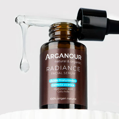 Serum do twarzy Radiance z kwasem hialuronowym i wąkrotką azjatycką Arganour 30 ml