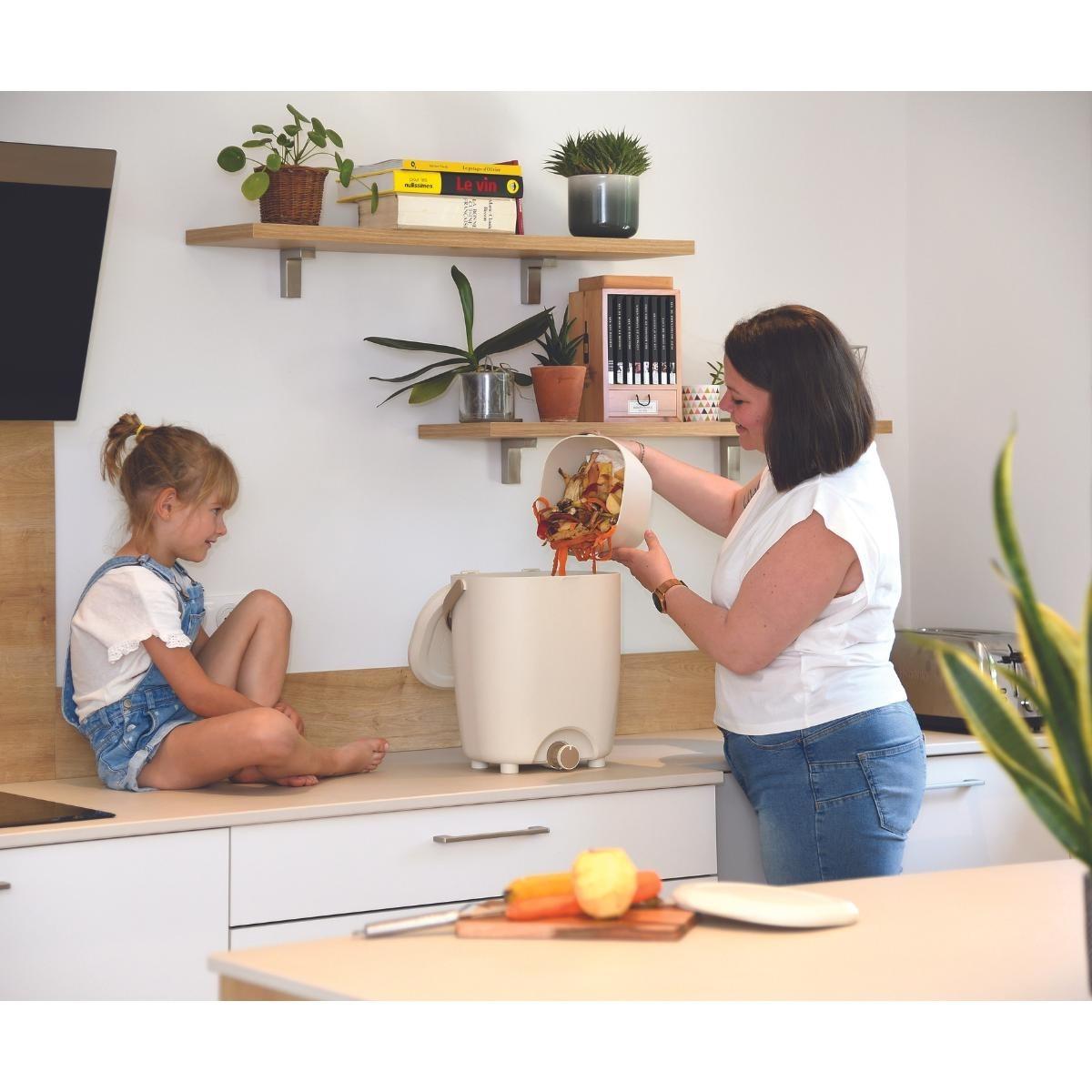 Bokashi Pure Home Composting Pack Hozelock